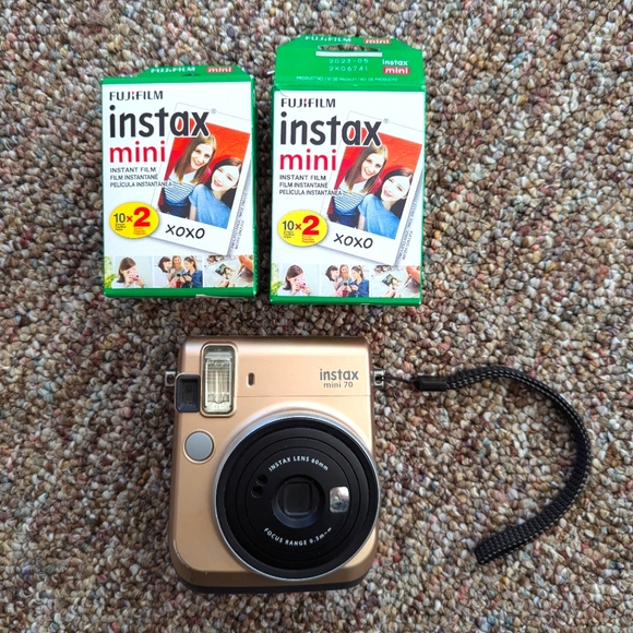 Instax mini 70 instant film camera - Picture 2 of 10